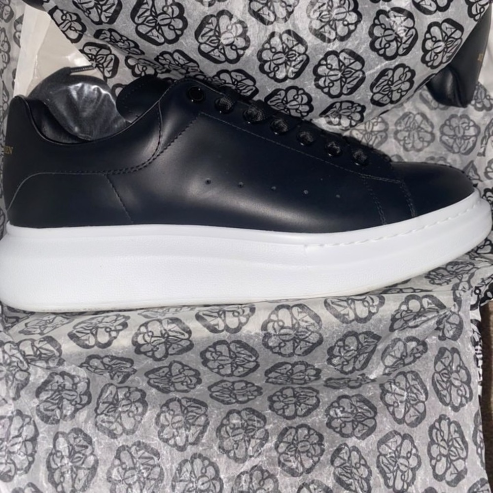 Alexander McQueen Oversized Sneaker